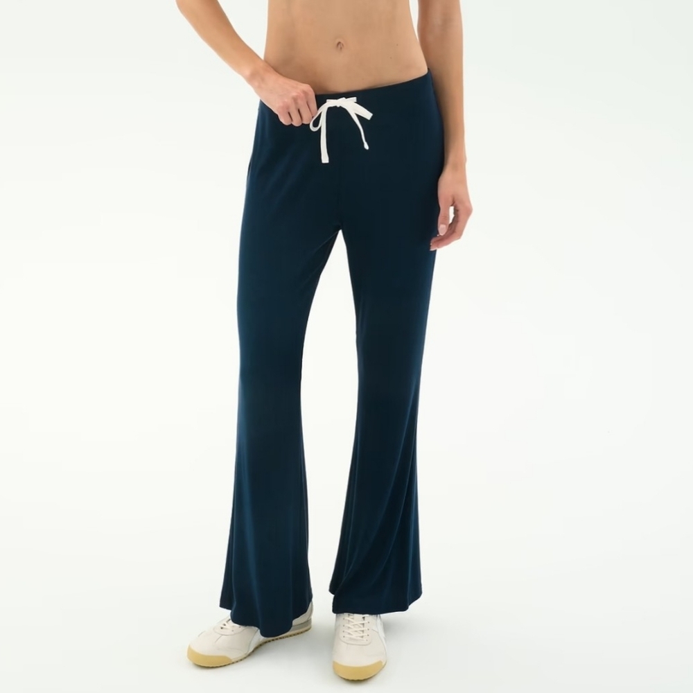 Splits59 SEALED! NWT! The Blaire Rib Pant in Indigo. Sz Md. R2S!!
